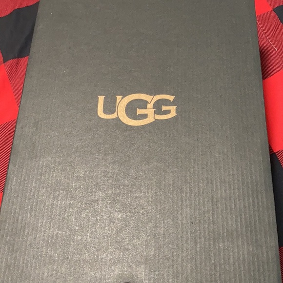 Man Ugg’s - Picture 1 of 3